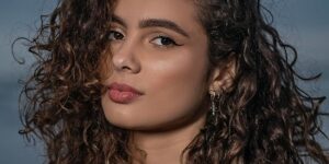 Coiffer les cheveux bouclés, Routine cheveux bouclés, coiffer les cheveux bouclés courts, coiffer les cheveux bouclés longs