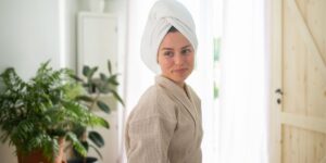 Routine cheveux dans quel ordre appliquer ses soins capillaires